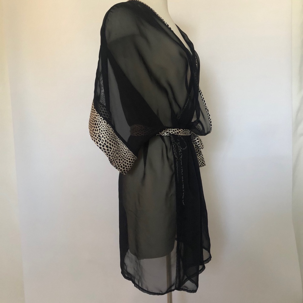 Cinema Etoile Sheer Black w/geo print & tie kimono - Picture 3 of 7